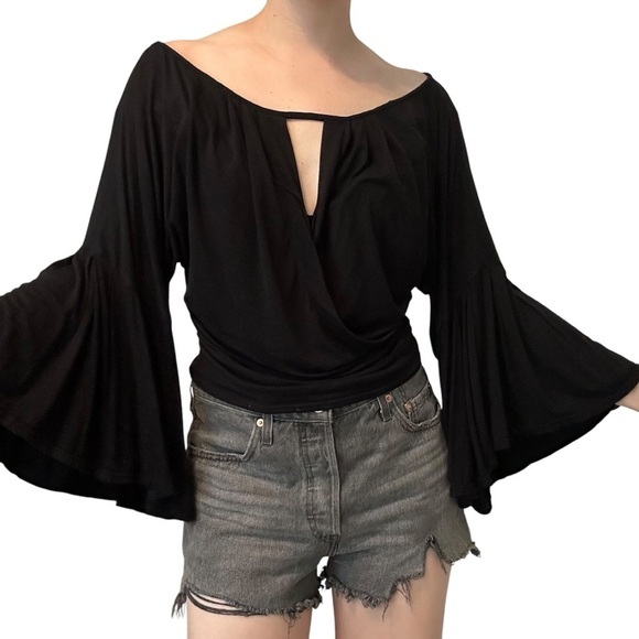 Free People Blouse Flare Sleeve Boho Whimsigoth Black Gothic V-neck Size Medium - Picture 7 of 7